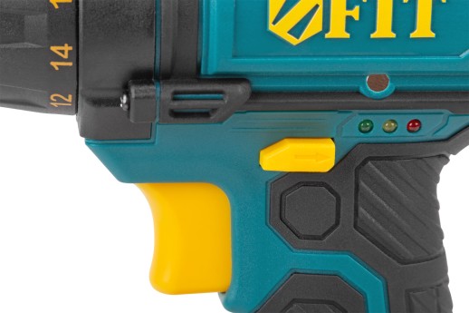 Дрель-Шуруповерт акк. 18,0 В; 0-450/1550 об/мин; 29,0 Нм; 2 (Li-Ion) 1,3 Ач; 1,5 ч.; рез. накл.; кейс